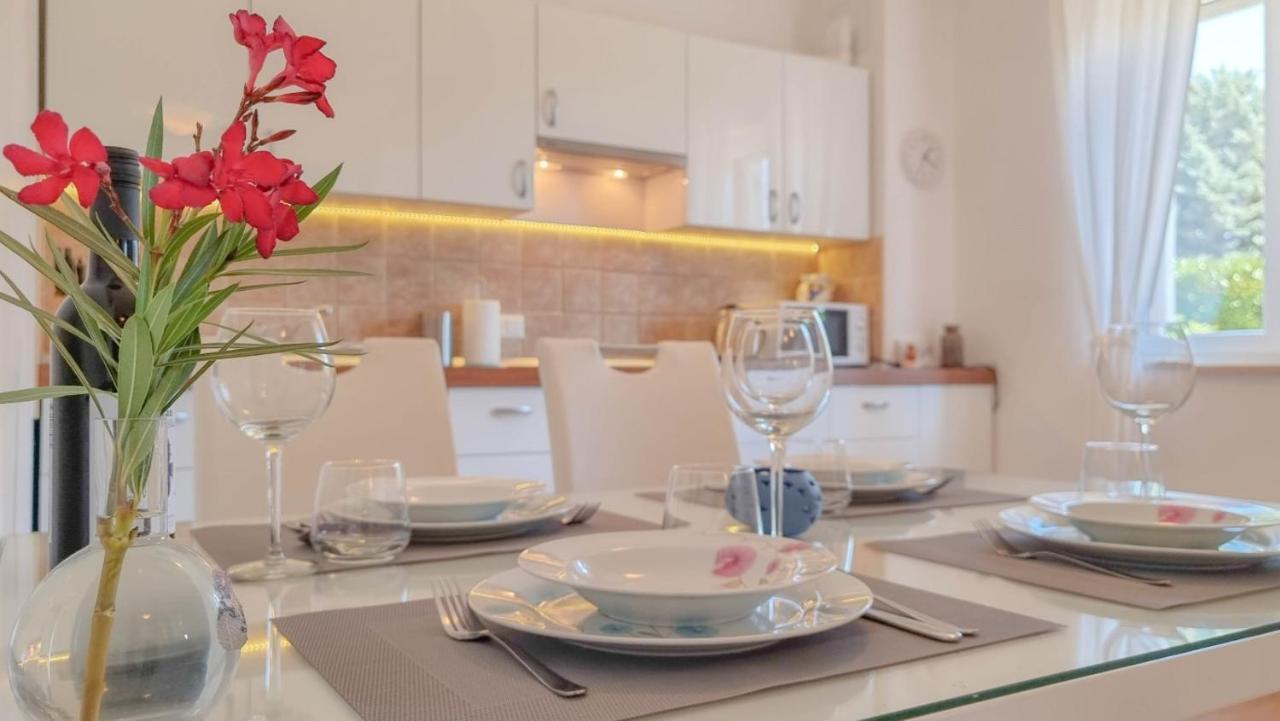 Lea Apartment Novigrad  ภายนอก รูปภาพ