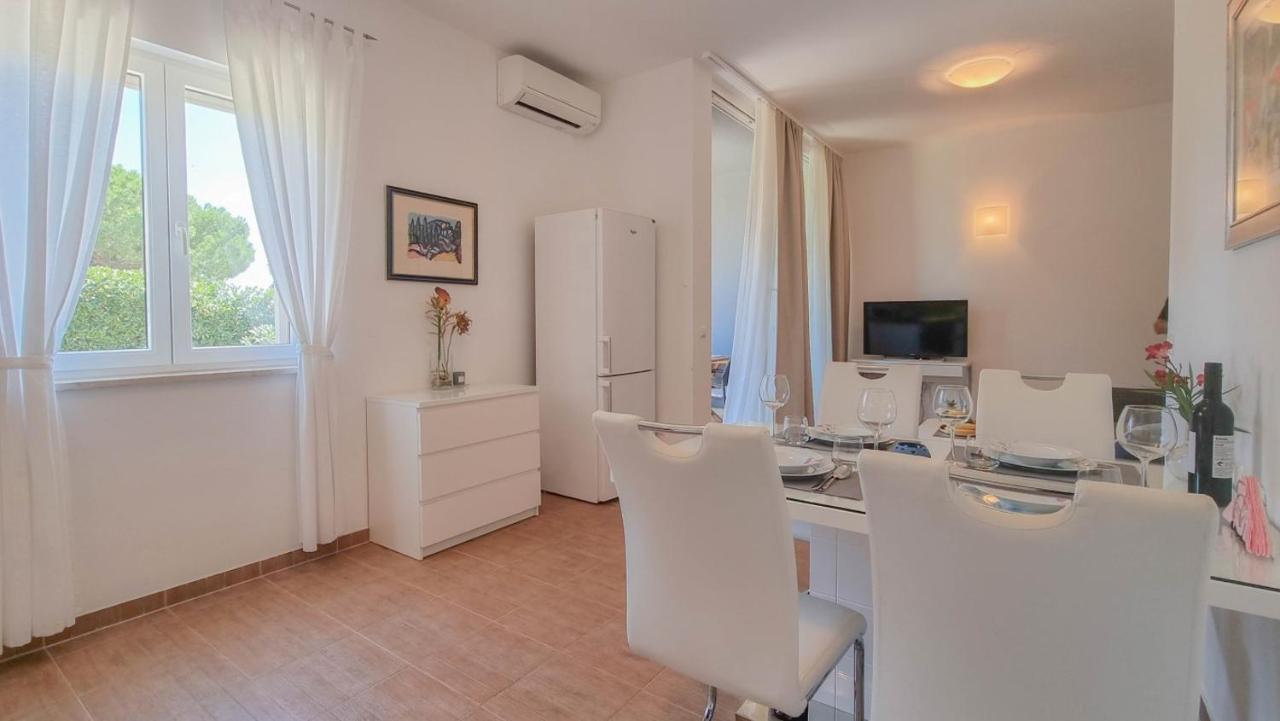 Lea Apartment Novigrad  ภายนอก รูปภาพ