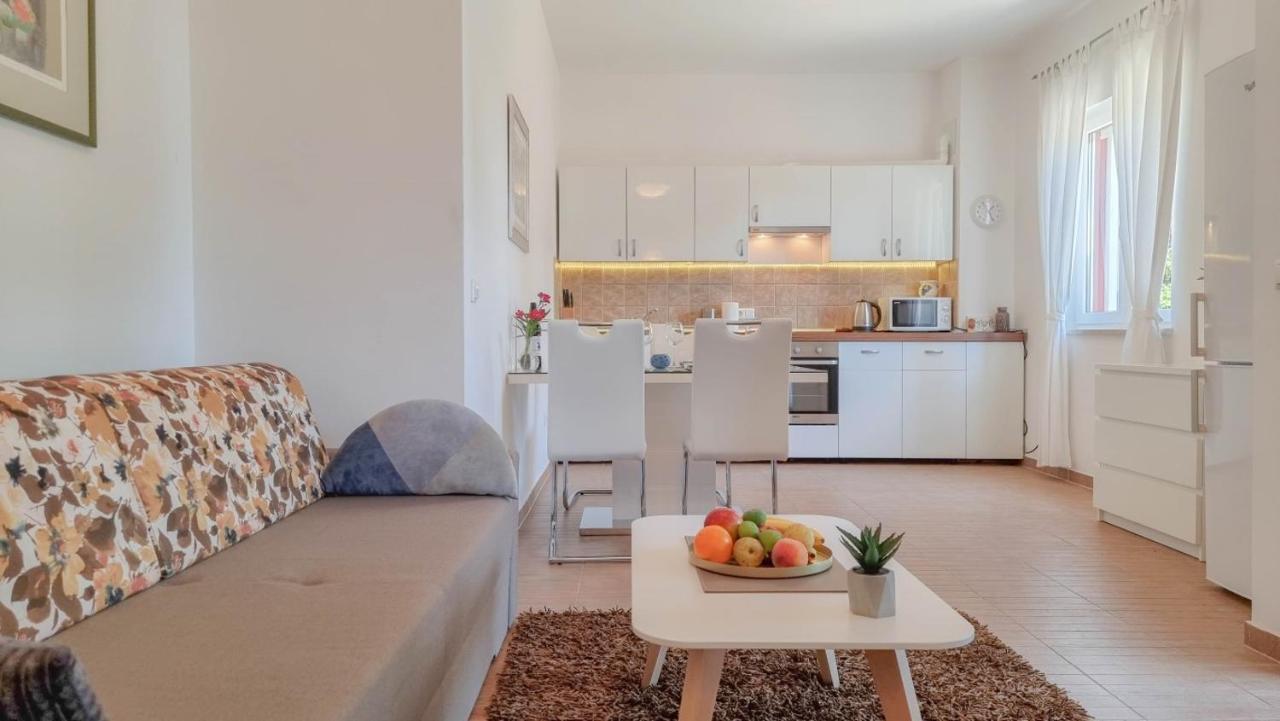 Lea Apartment Novigrad  ภายนอก รูปภาพ