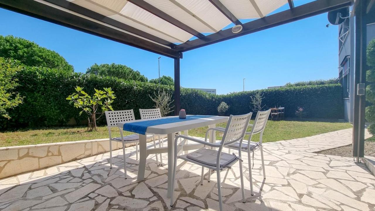 Lea Apartment Novigrad  ภายนอก รูปภาพ