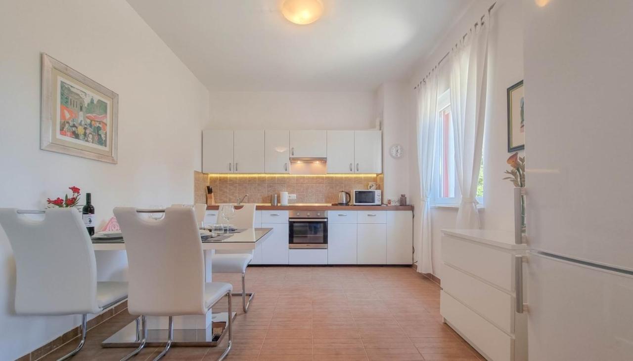 Lea Apartment Novigrad  ภายนอก รูปภาพ