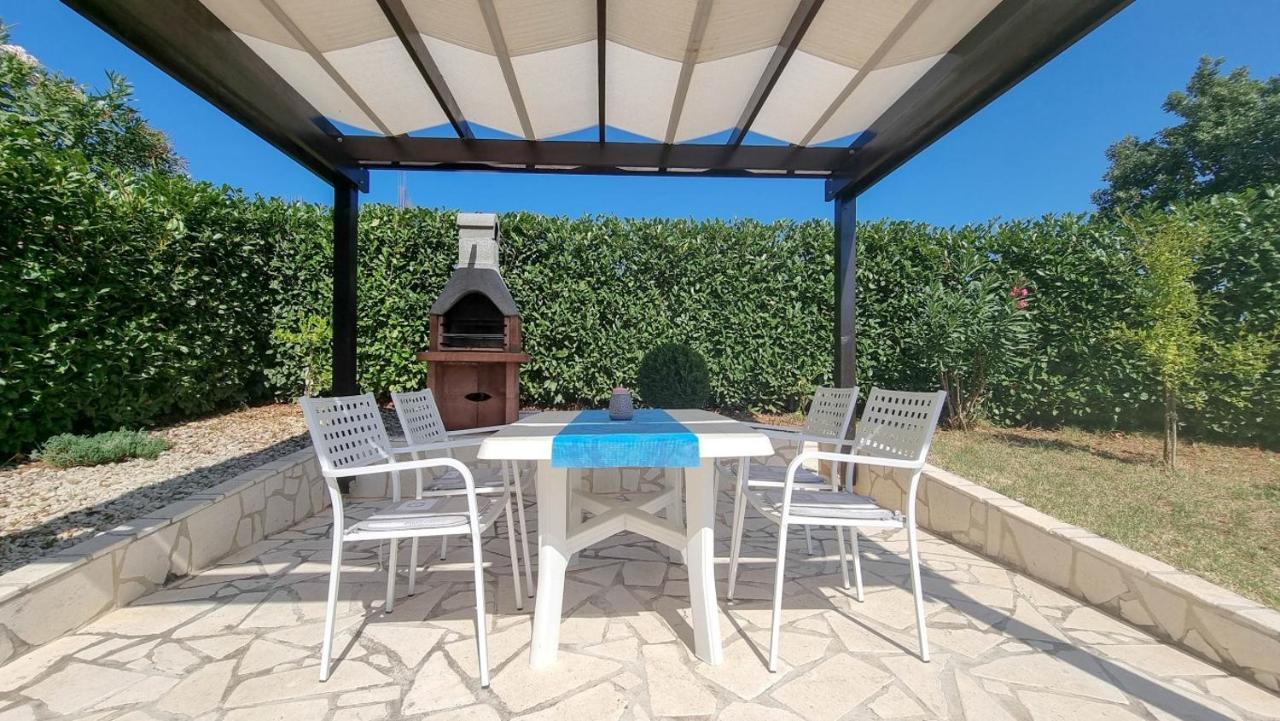 Lea Apartment Novigrad  ภายนอก รูปภาพ
