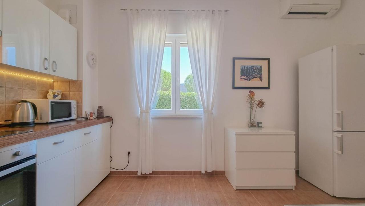 Lea Apartment Novigrad  ภายนอก รูปภาพ