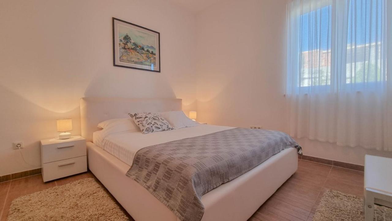 Lea Apartment Novigrad  ภายนอก รูปภาพ