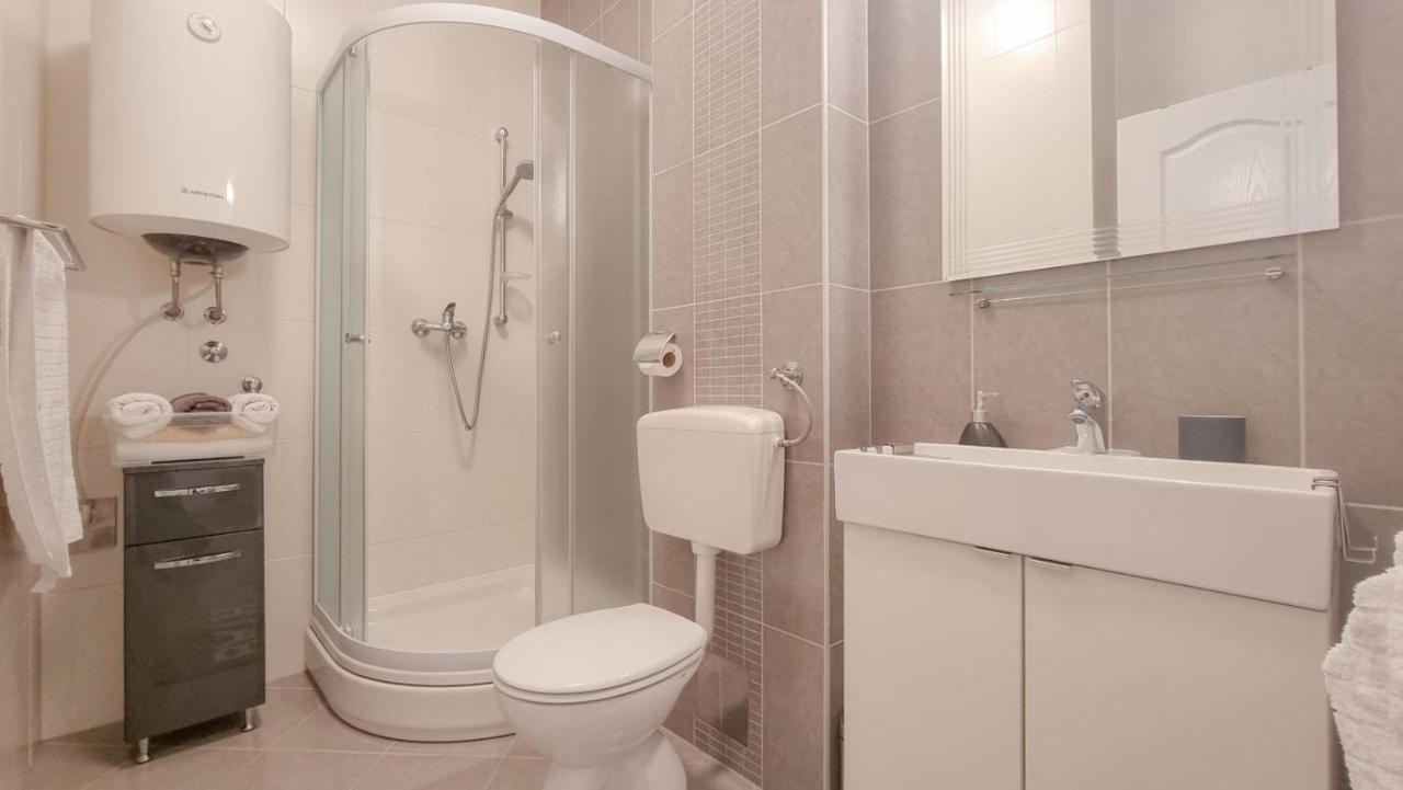 Lea Apartment Novigrad  ภายนอก รูปภาพ