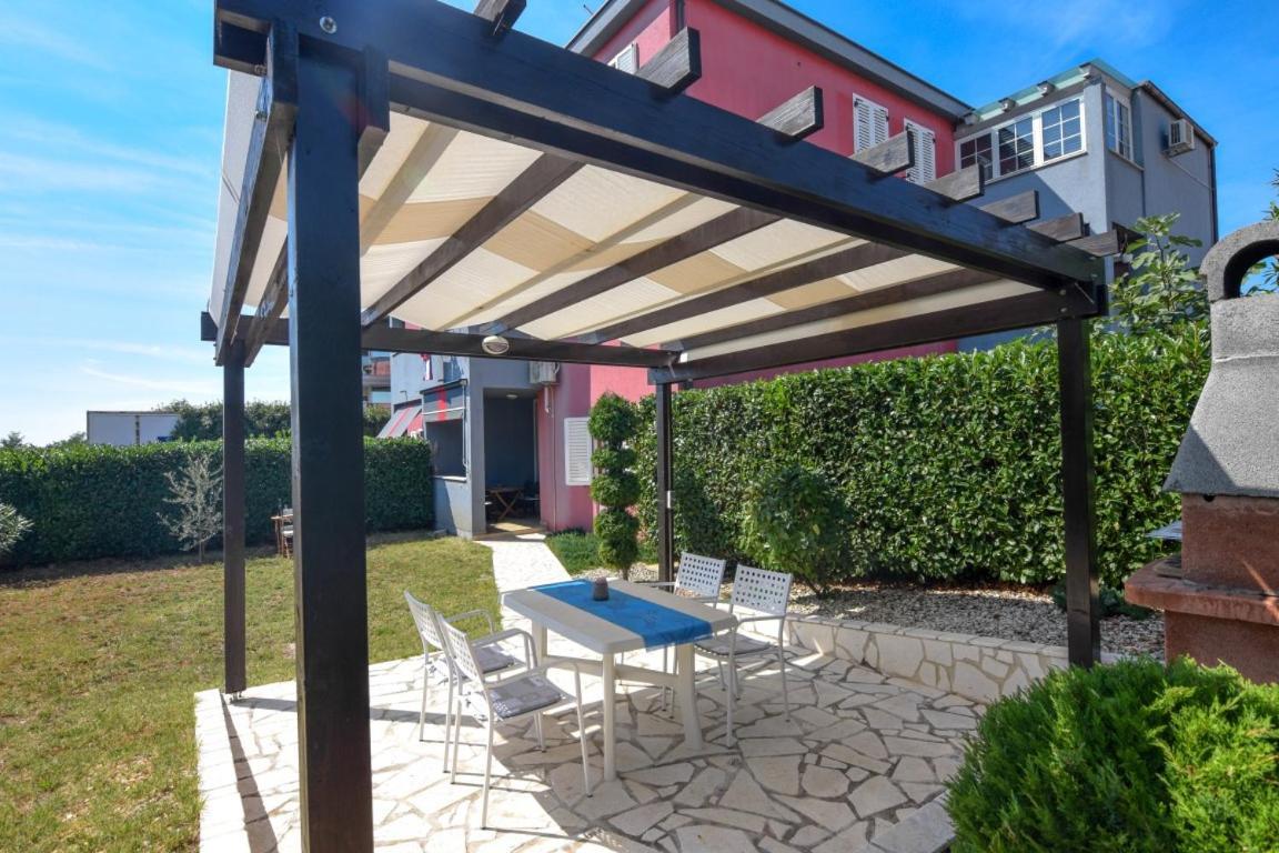 Lea Apartment Novigrad  ภายนอก รูปภาพ